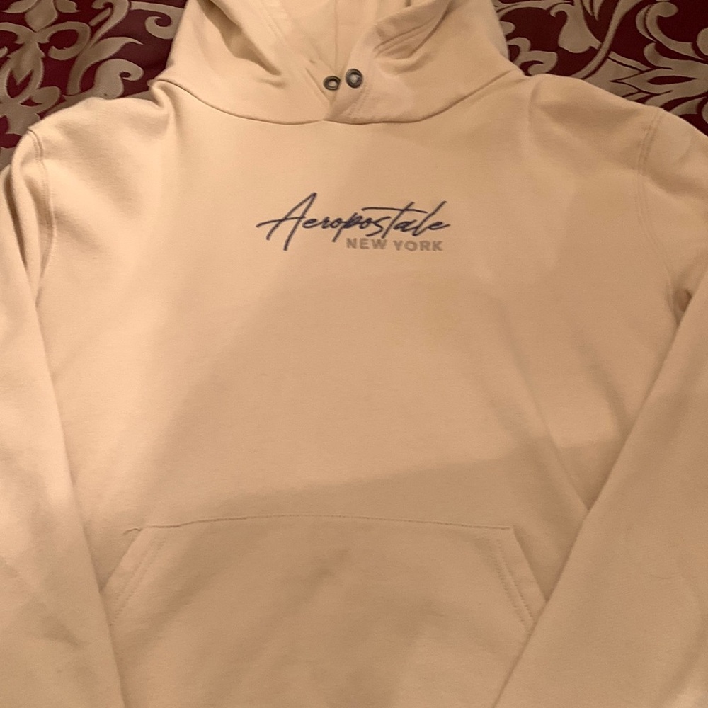 Beautiful cream colored Aeropostale Hoodie